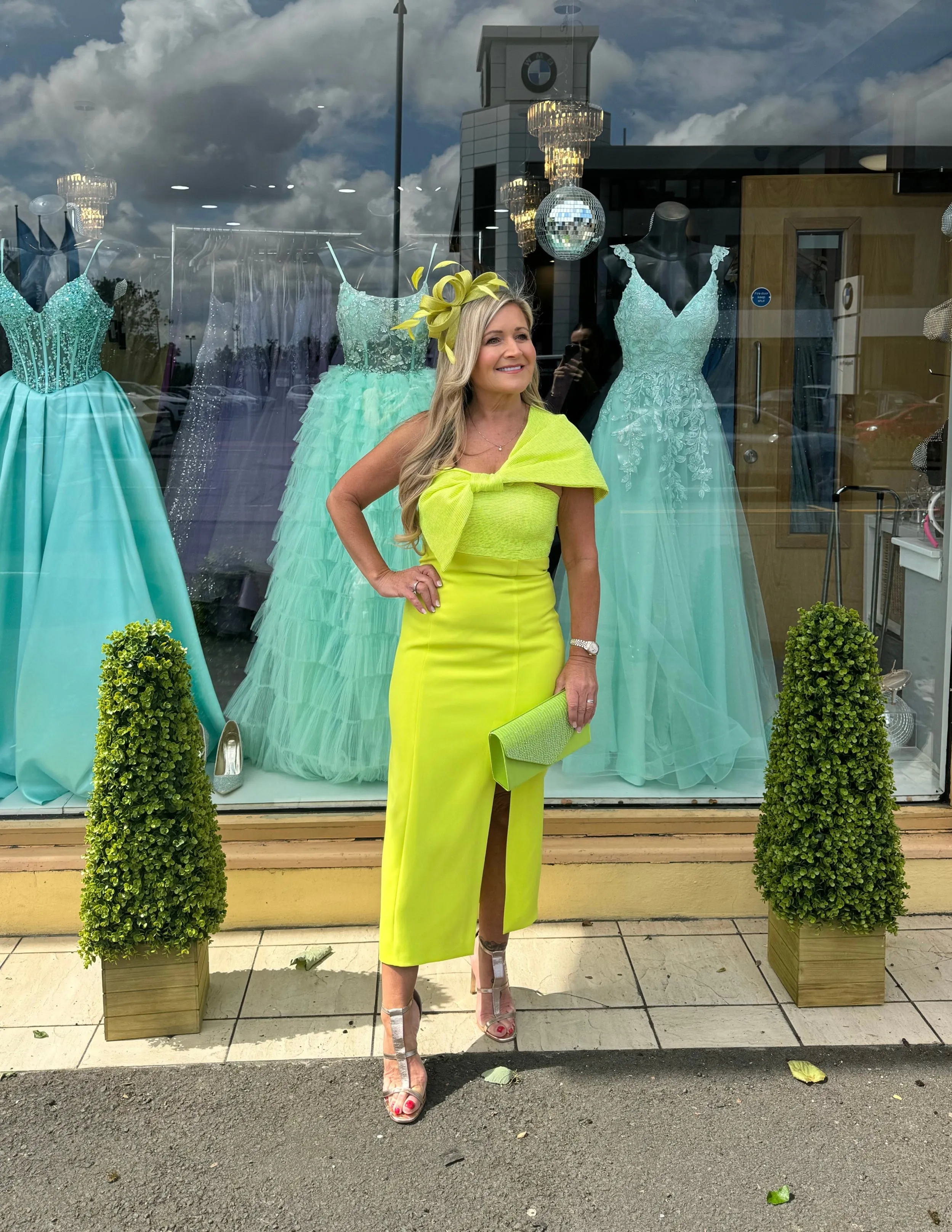 Carla Ruiz 50607 yellow bow midi dress