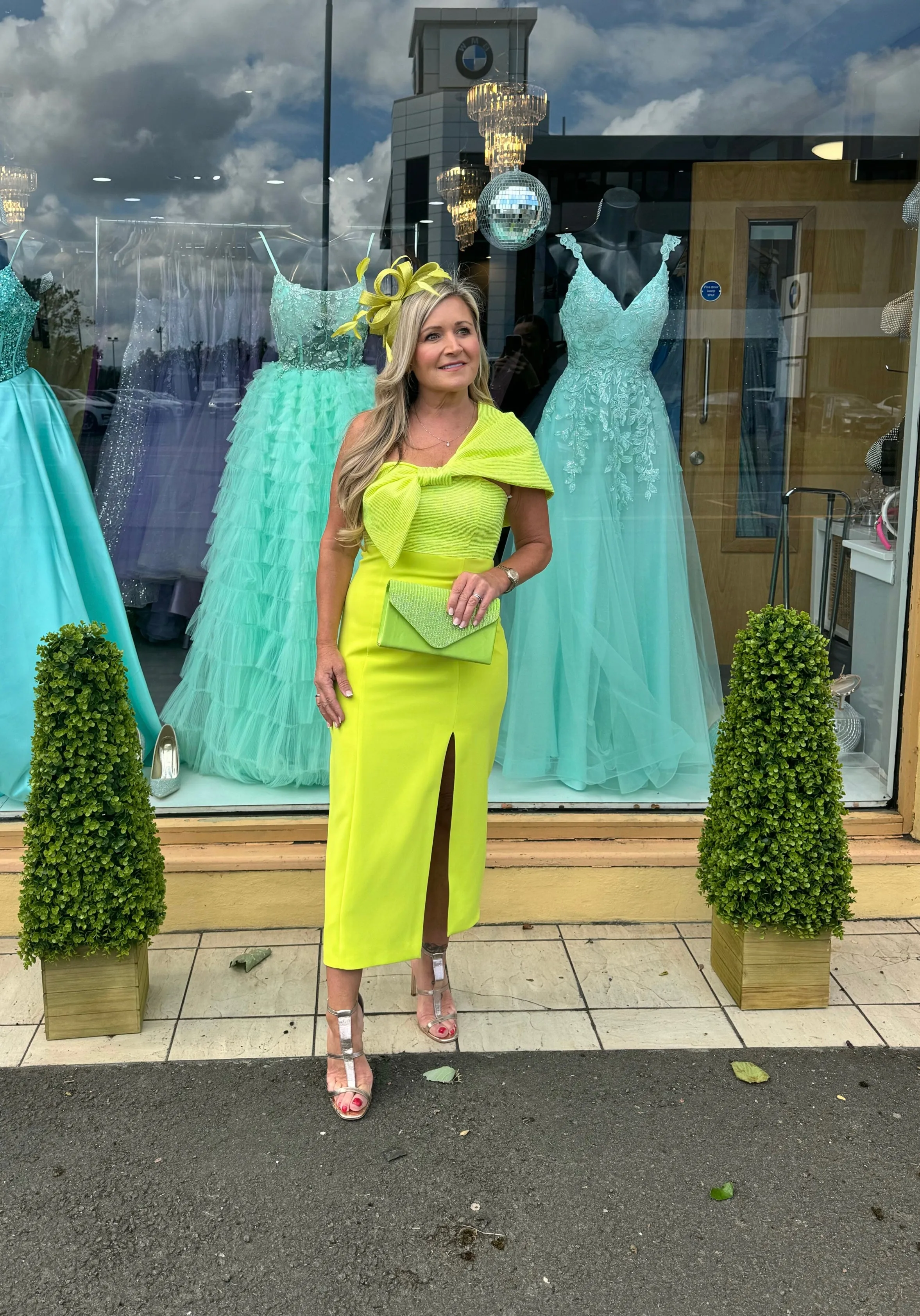 Carla Ruiz 50607 yellow bow midi dress