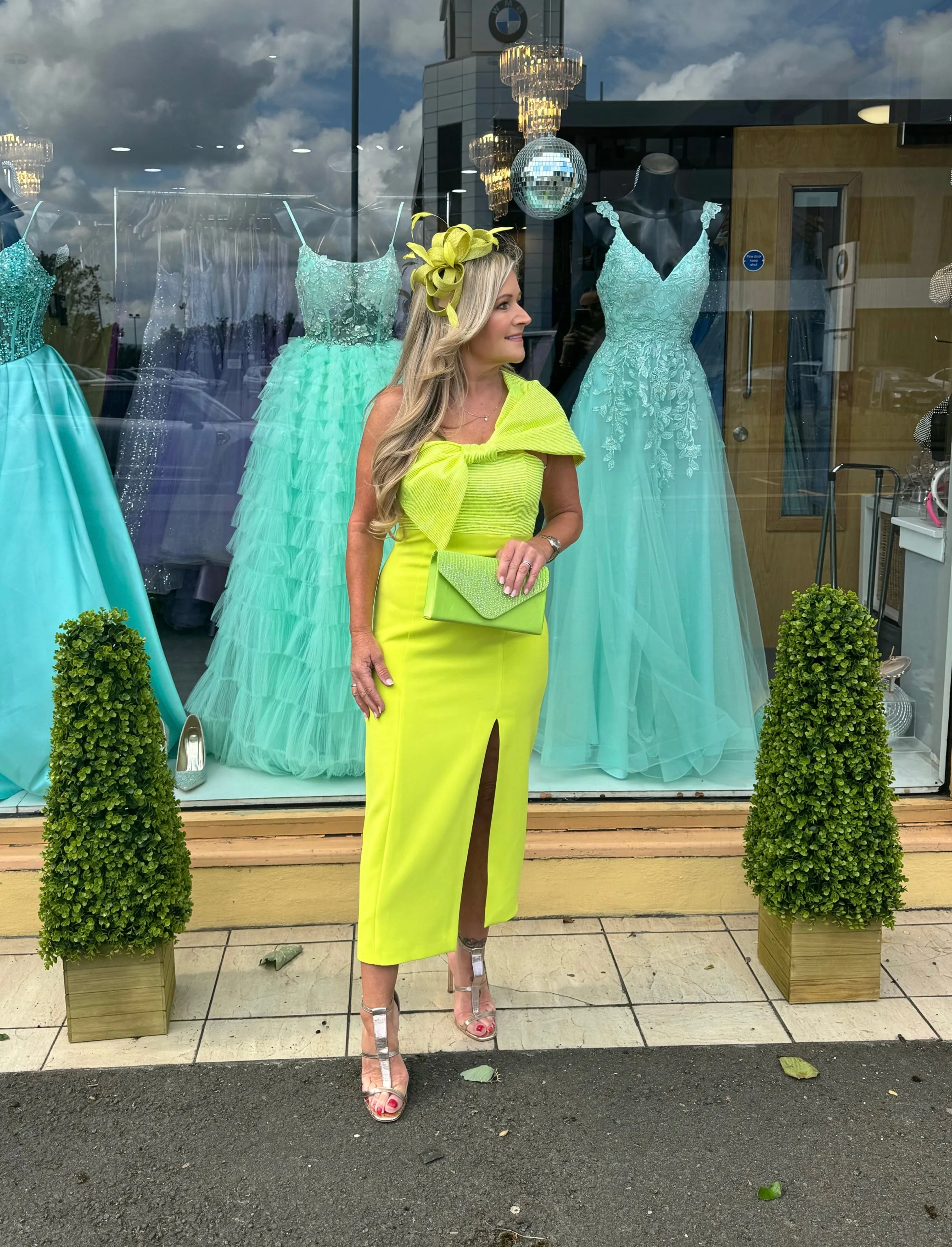 Carla Ruiz 50607 yellow bow midi dress