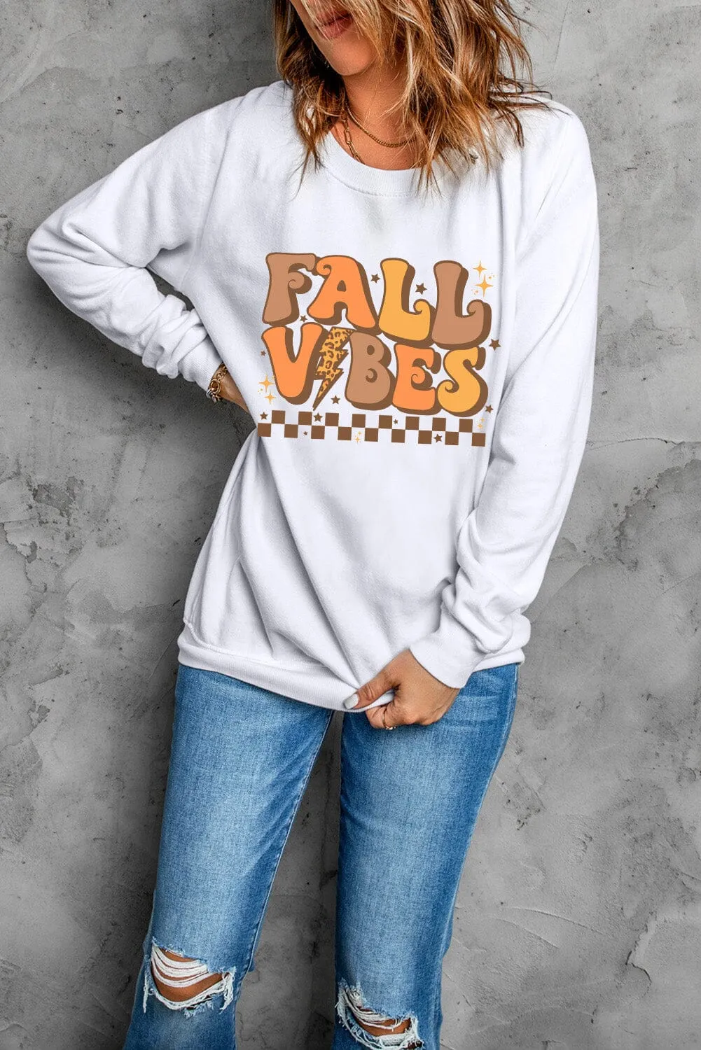 Fall Vibes Women's Graphic Long Sleeve Sweatshirt