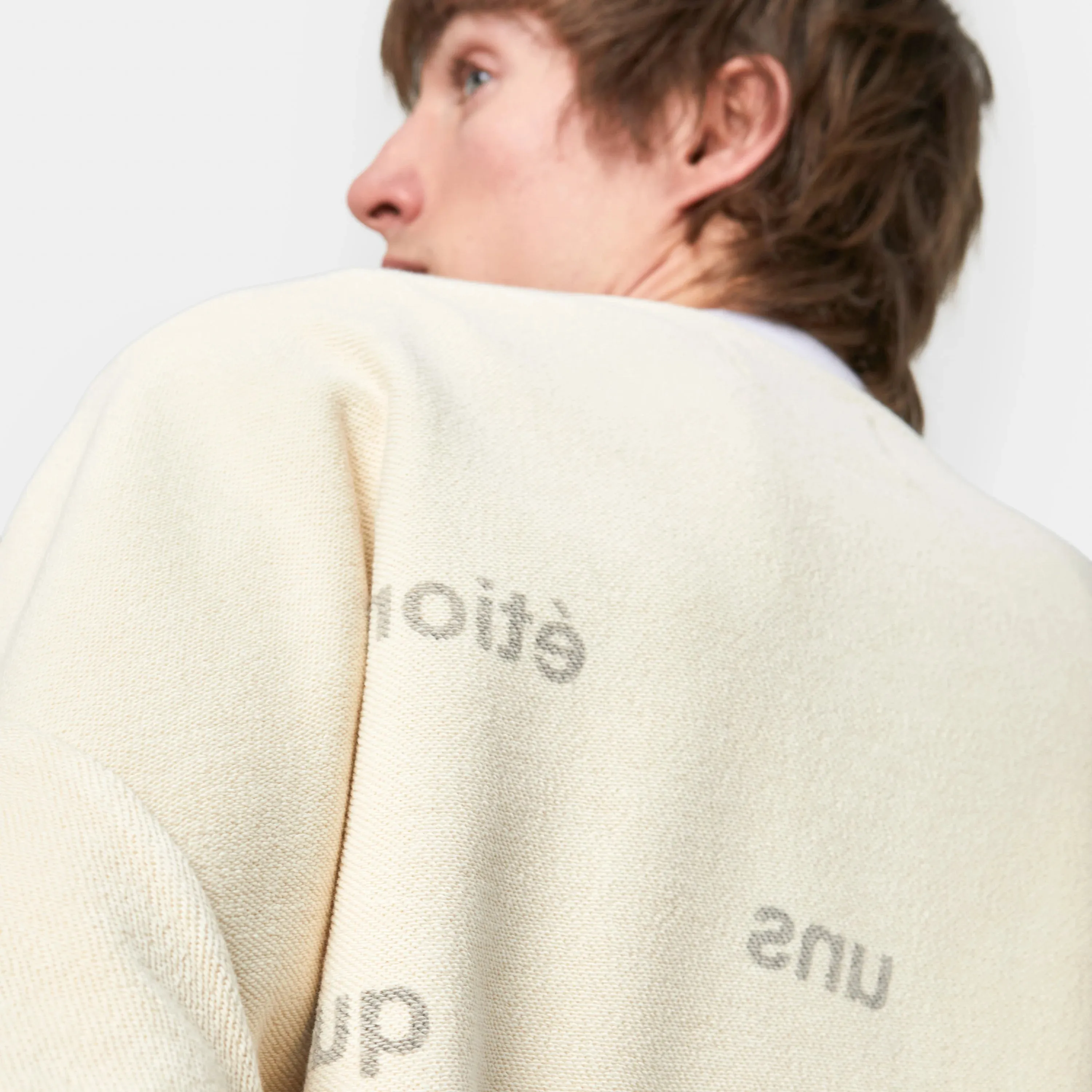 Gloire Reverse Mockneck