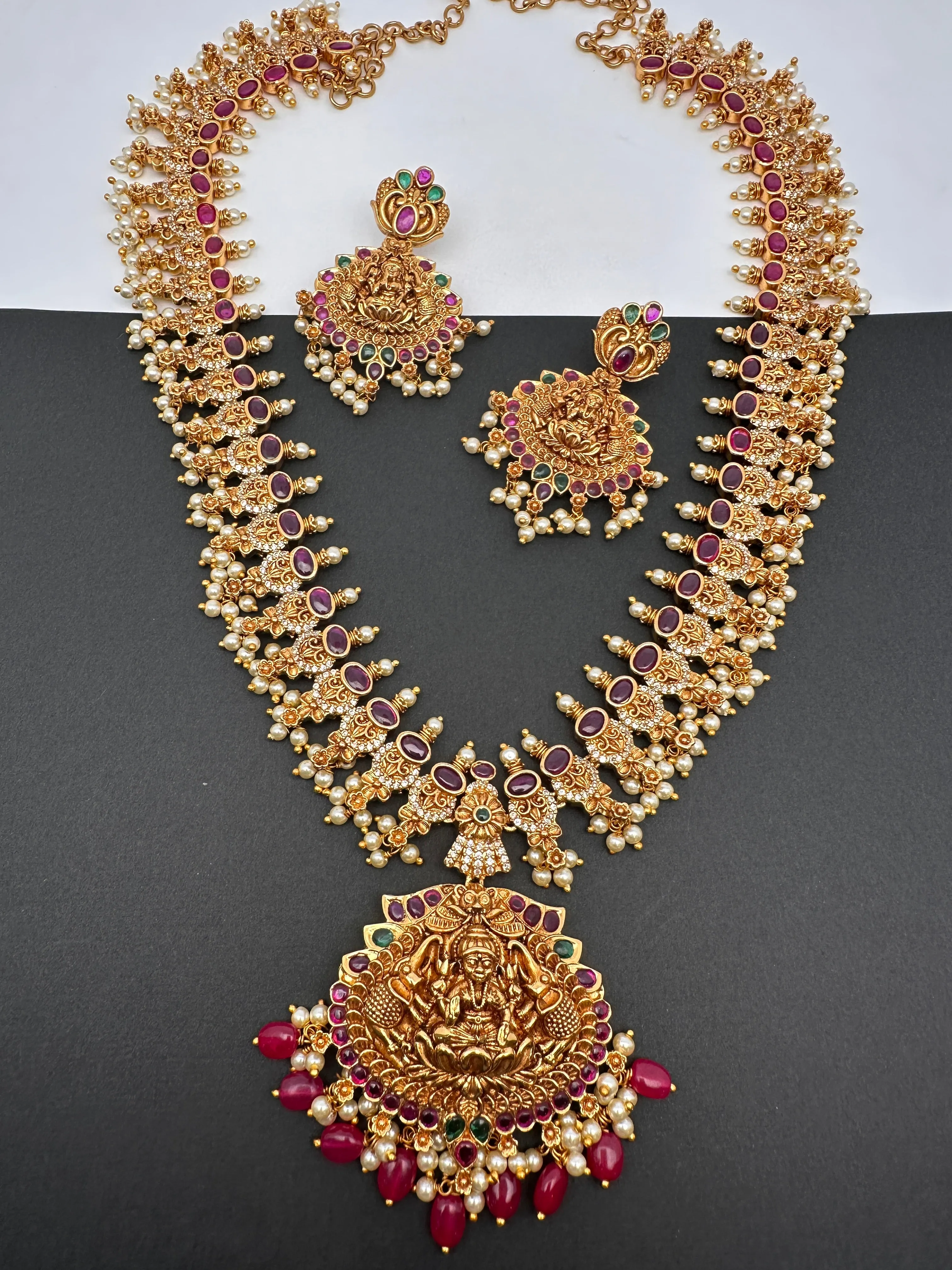 Goddess Lakshmi AD Red Kemp Red Beads Guttapusalu Necklace