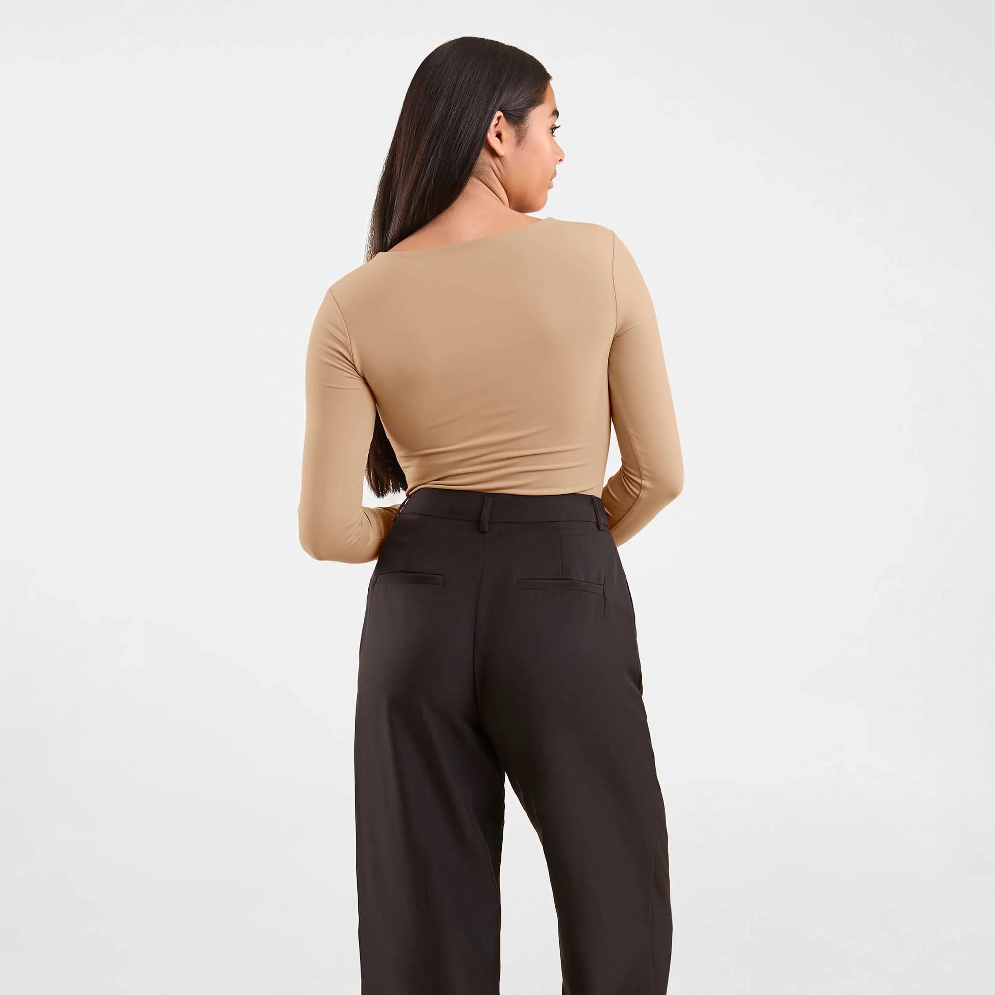 Long Sleeve Scoop Neck Bodysuit | Oat