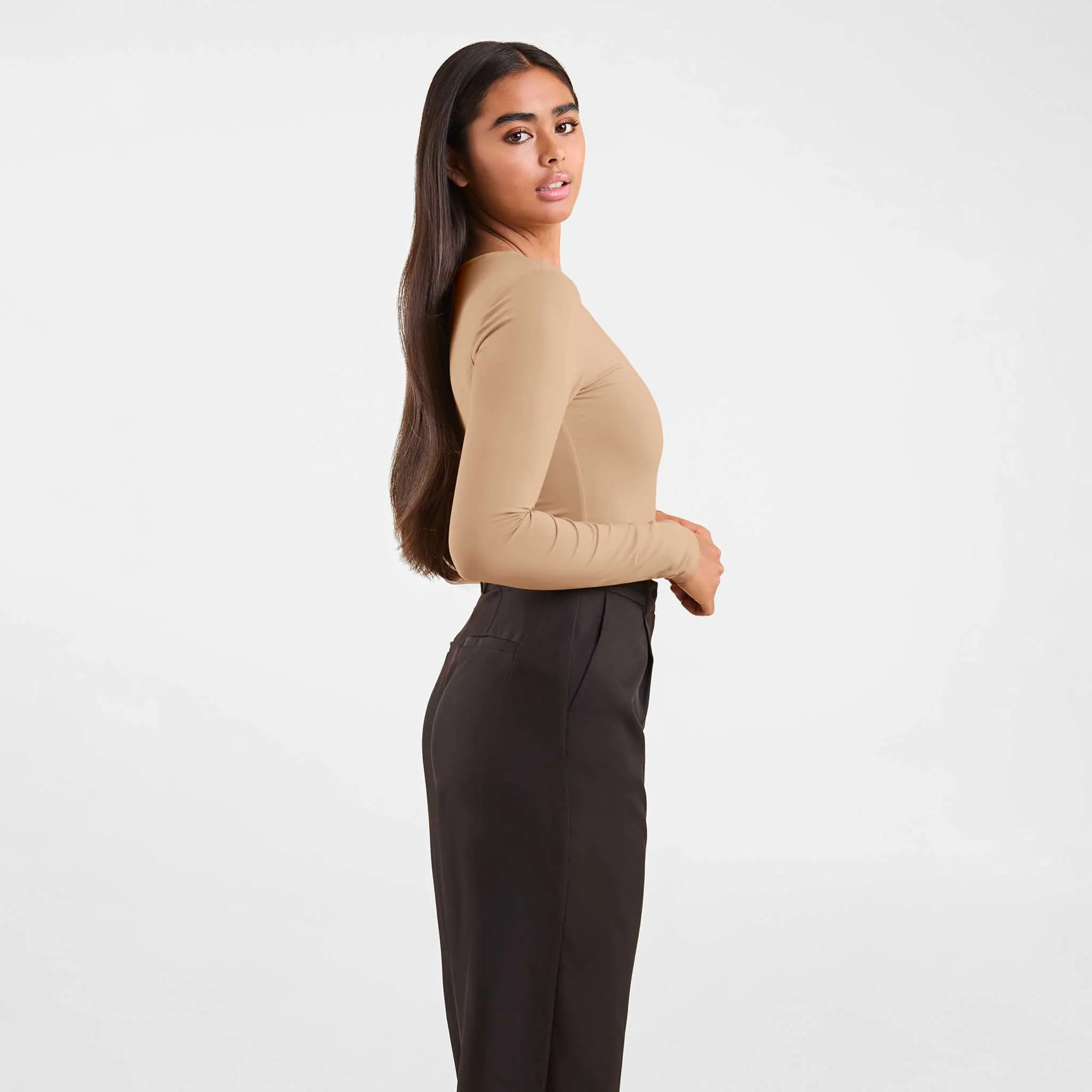Long Sleeve Scoop Neck Bodysuit | Oat