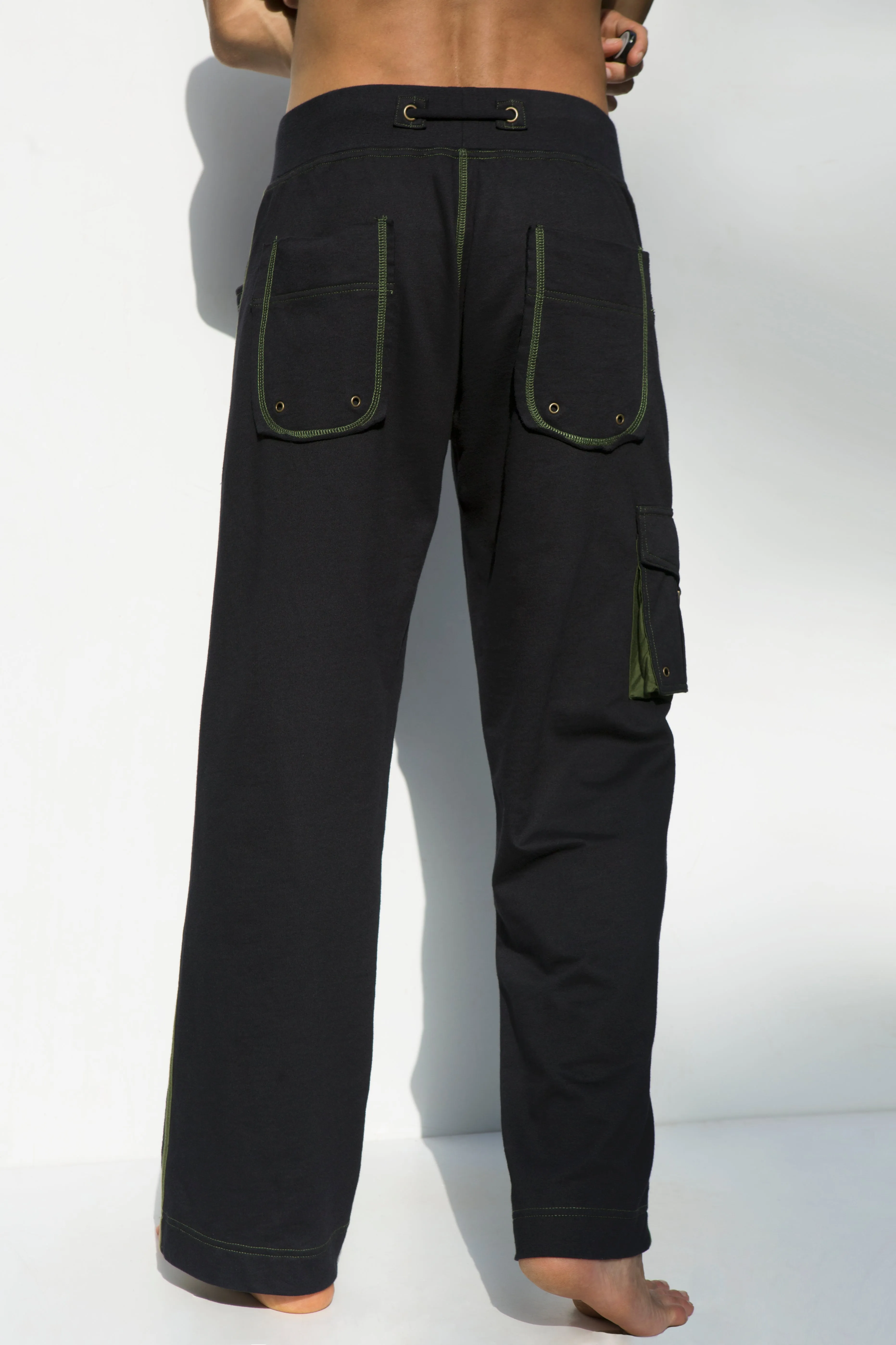 Men Cargo Training  - Black