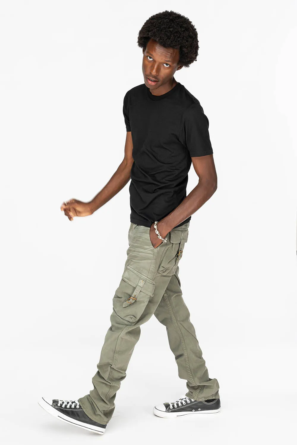 MENS MILITARY STYLE CARGO PANTS IN OLIVE DYE