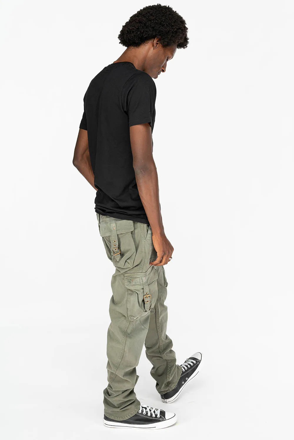 MENS MILITARY STYLE CARGO PANTS IN OLIVE DYE