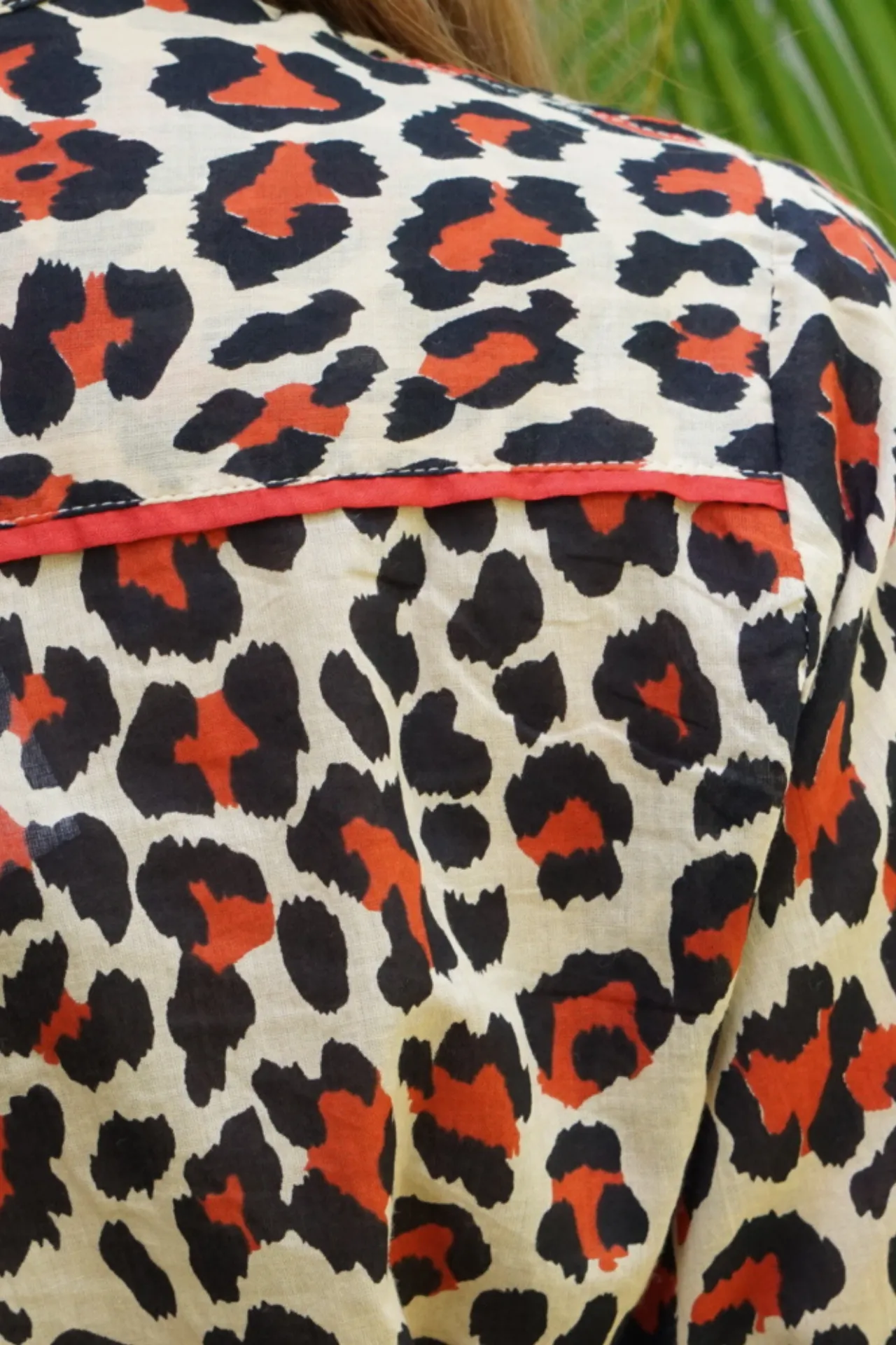 ROBE MI-LONGUE ANIMAL ROUGE