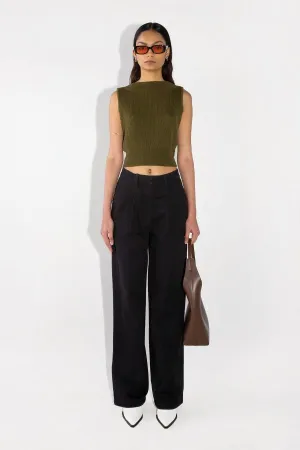 SLEEVELESS SWEATER