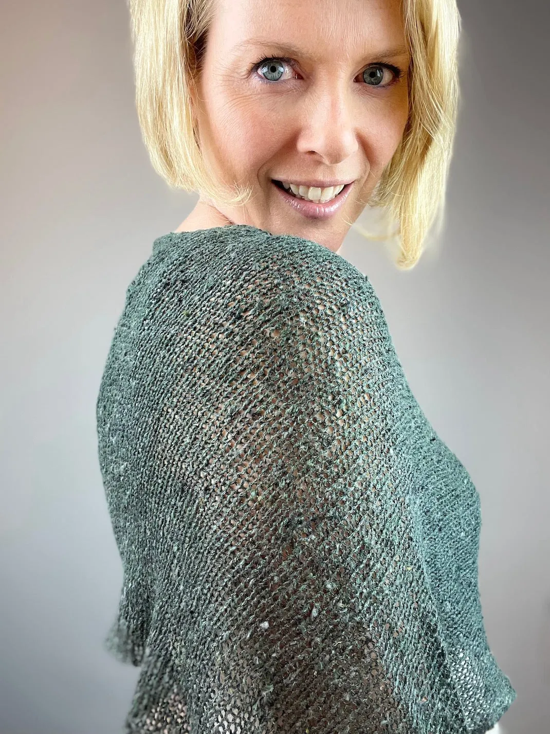 Stockinette Poncho (Tussah Tweed version) Knitting Kit | Tussah Tweed & Knitting Pattern (#113C)